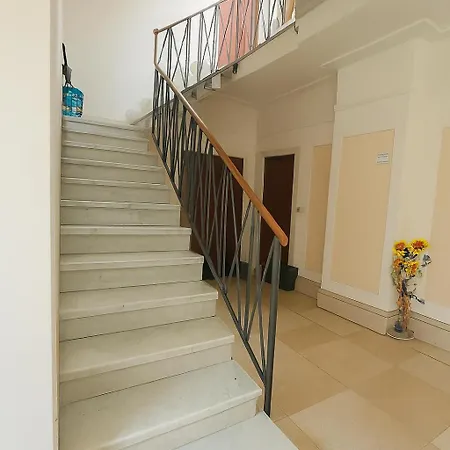 Welcome Riviera-residenza Il Glicine 5-posto Auto Privato Riservato-20metri Dal Mare-wifi Апартаменты Рапалло