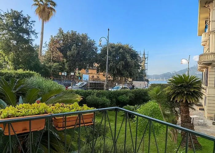 Welcome Riviera-residenza Il Glicine 5-posto Auto Privato Riservato-20metri Dal Mare-wifi Lejlighed Rapallo